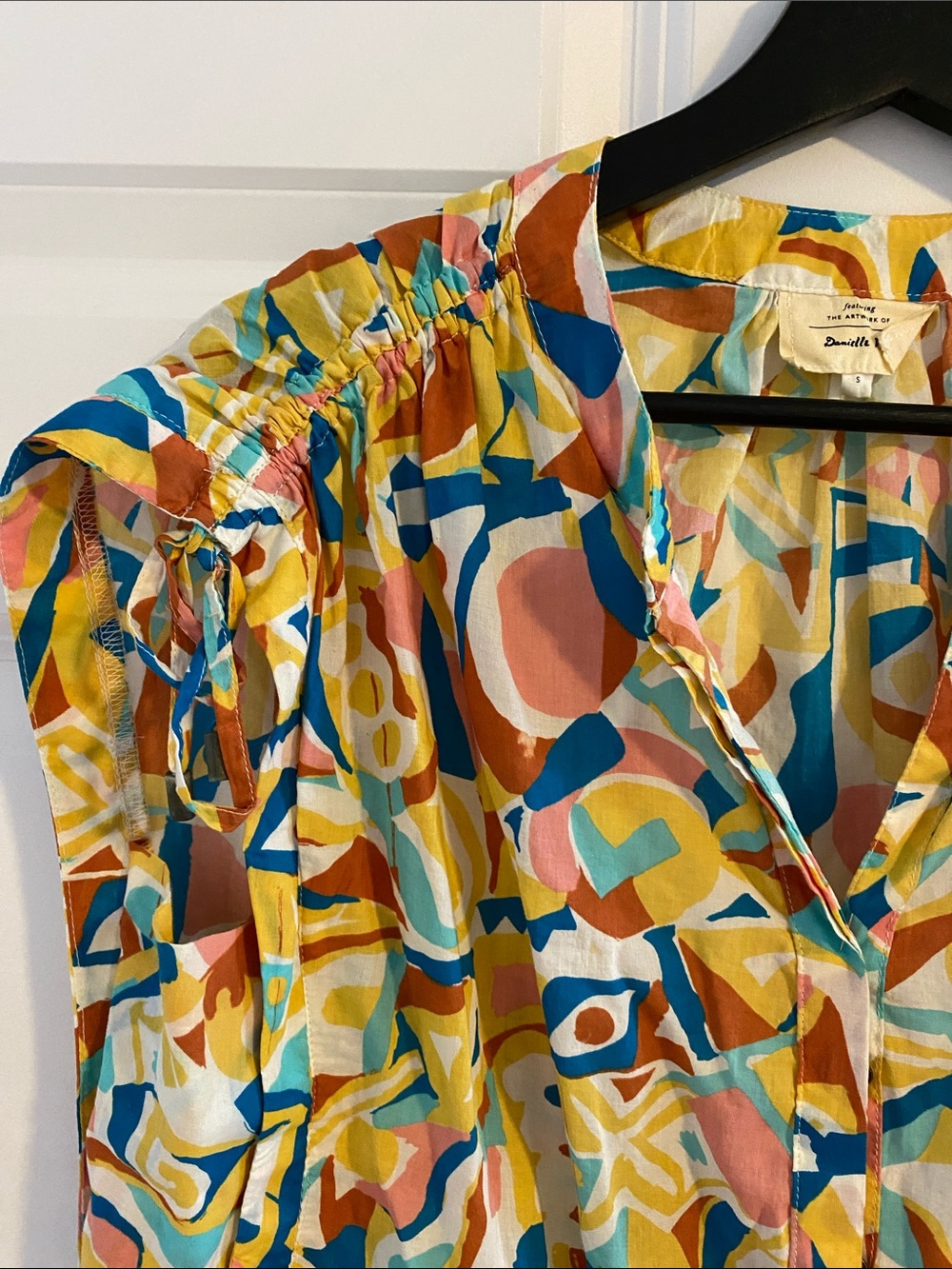 Anthropologie Danielle Kroll Printed Button-Up Top Sleeveless Blouse M - Picture 3 of 14
